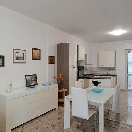 Aurora Apartment *
